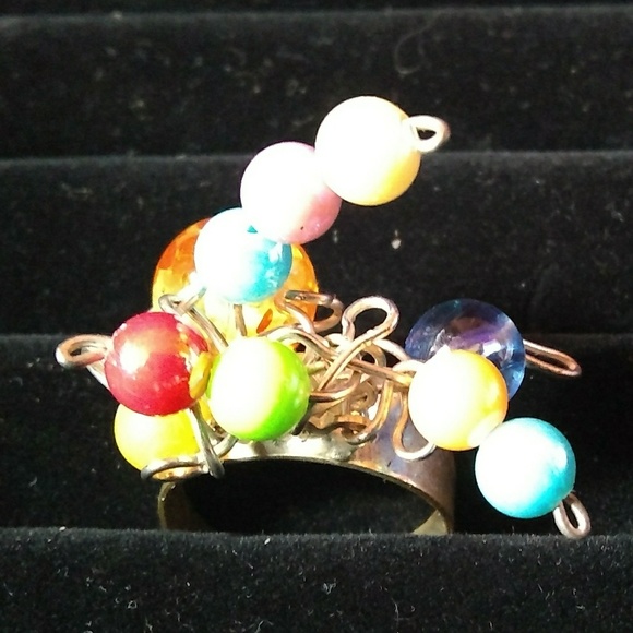 Stylish Ring - Picture 2 of 4